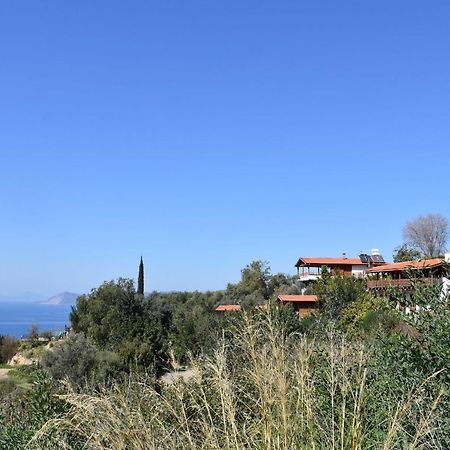 Casa Roja Apartment Cedit Exterior photo