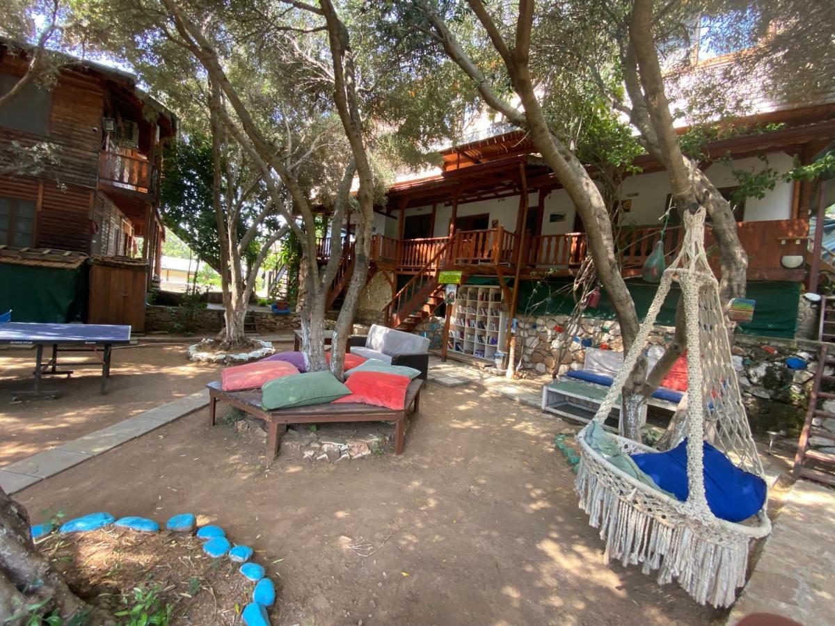 Casa Roja Apartment Cedit Exterior photo